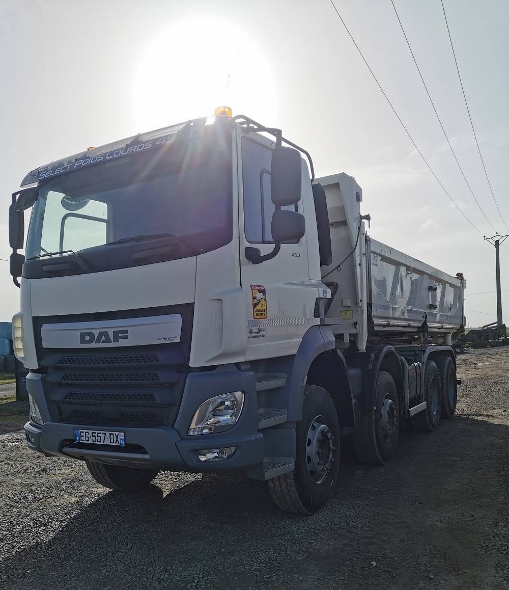 Camion 8X4 DAF