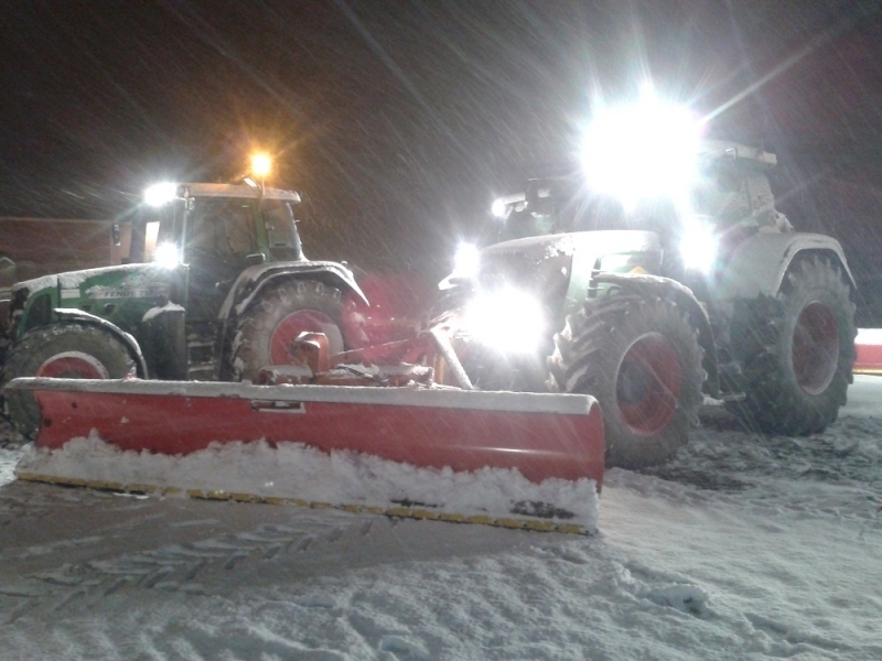 Déneigement du tarmac de Nantes