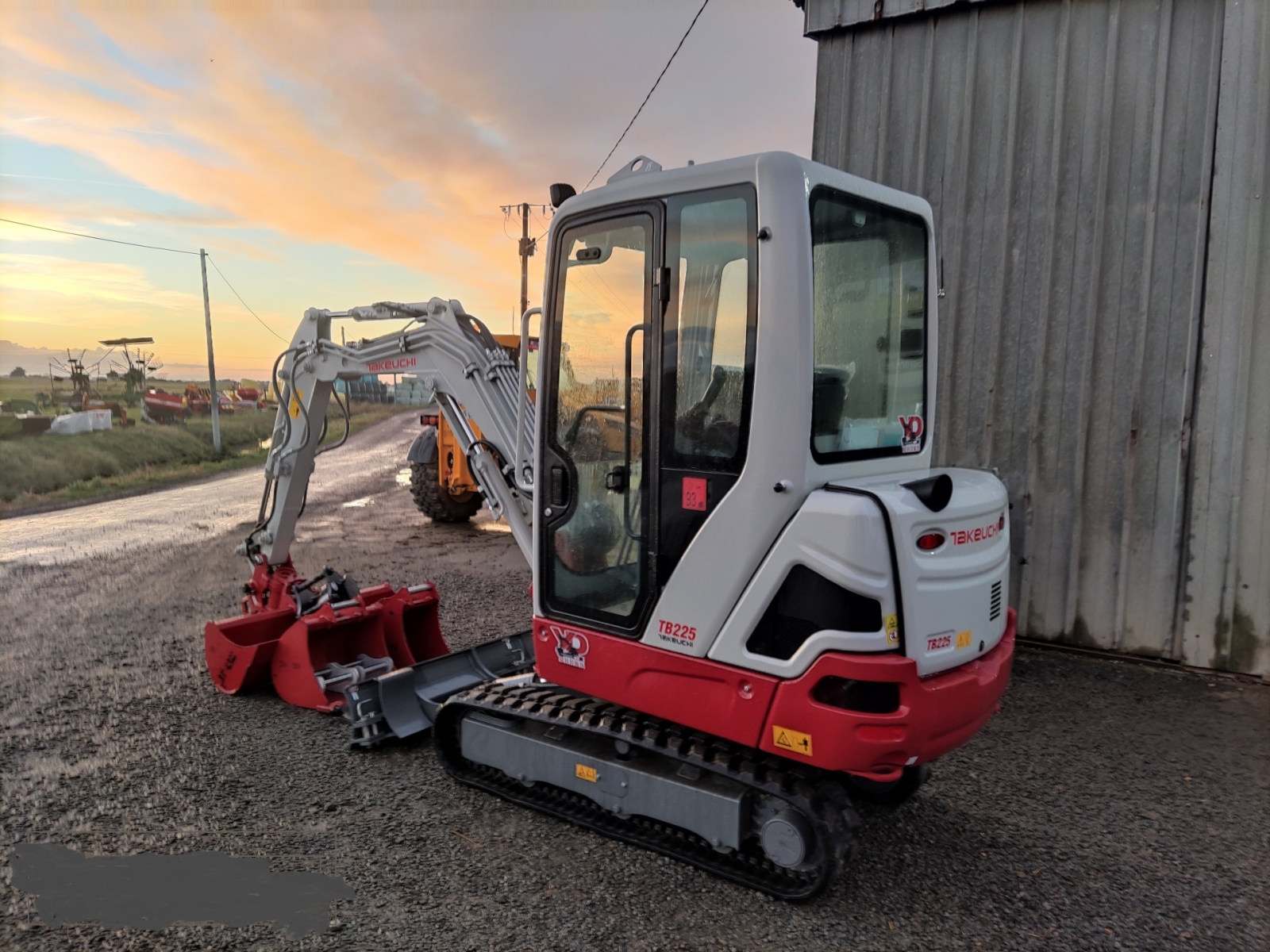 Mini-pelle TAKEUCHI 2T5